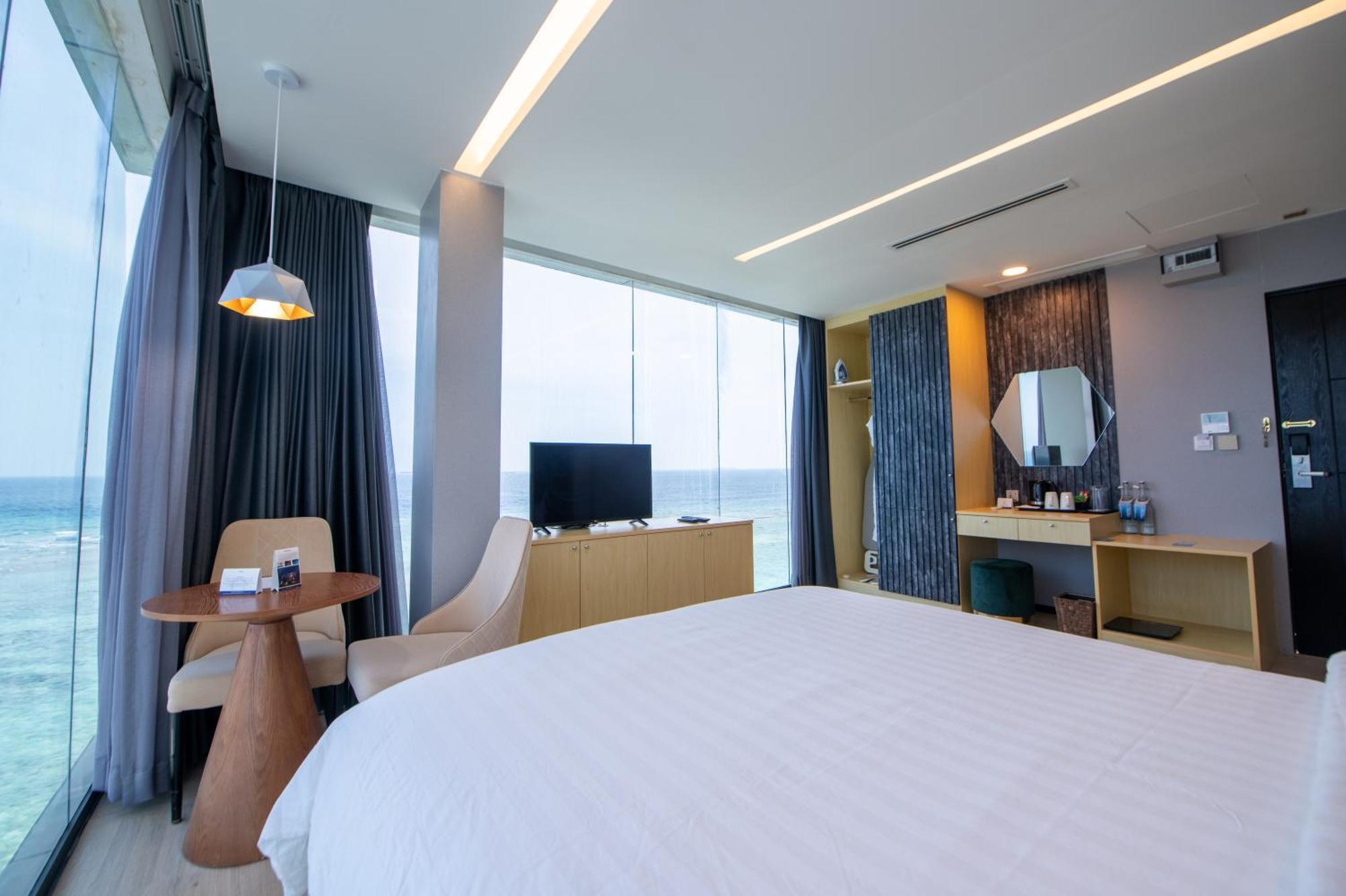 Swarn By Hawks Hotels Kamadhoo Экстерьер фото