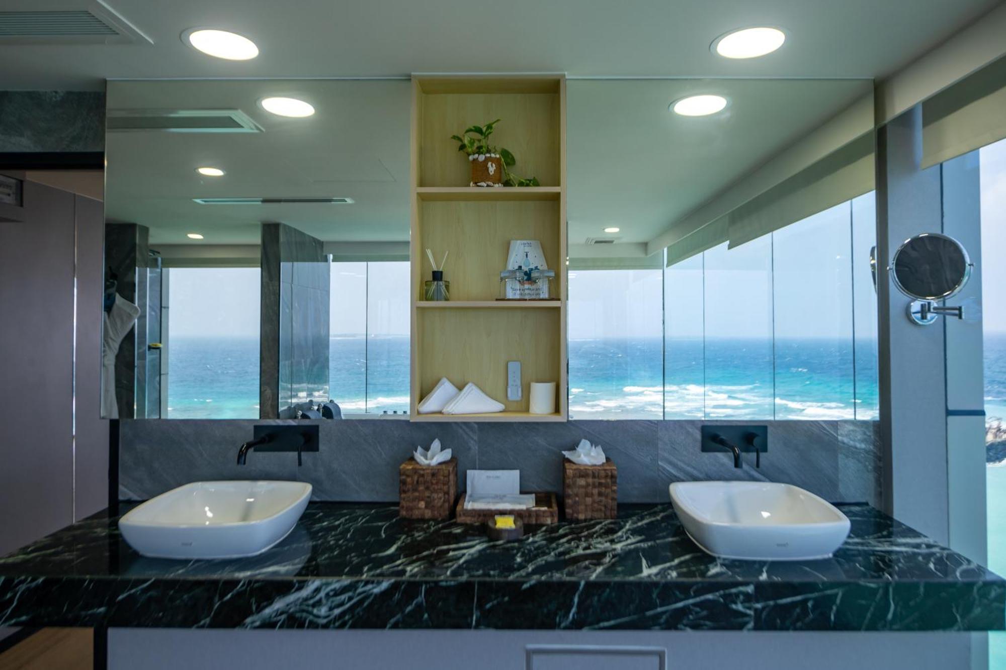 Swarn By Hawks Hotels Kamadhoo Экстерьер фото