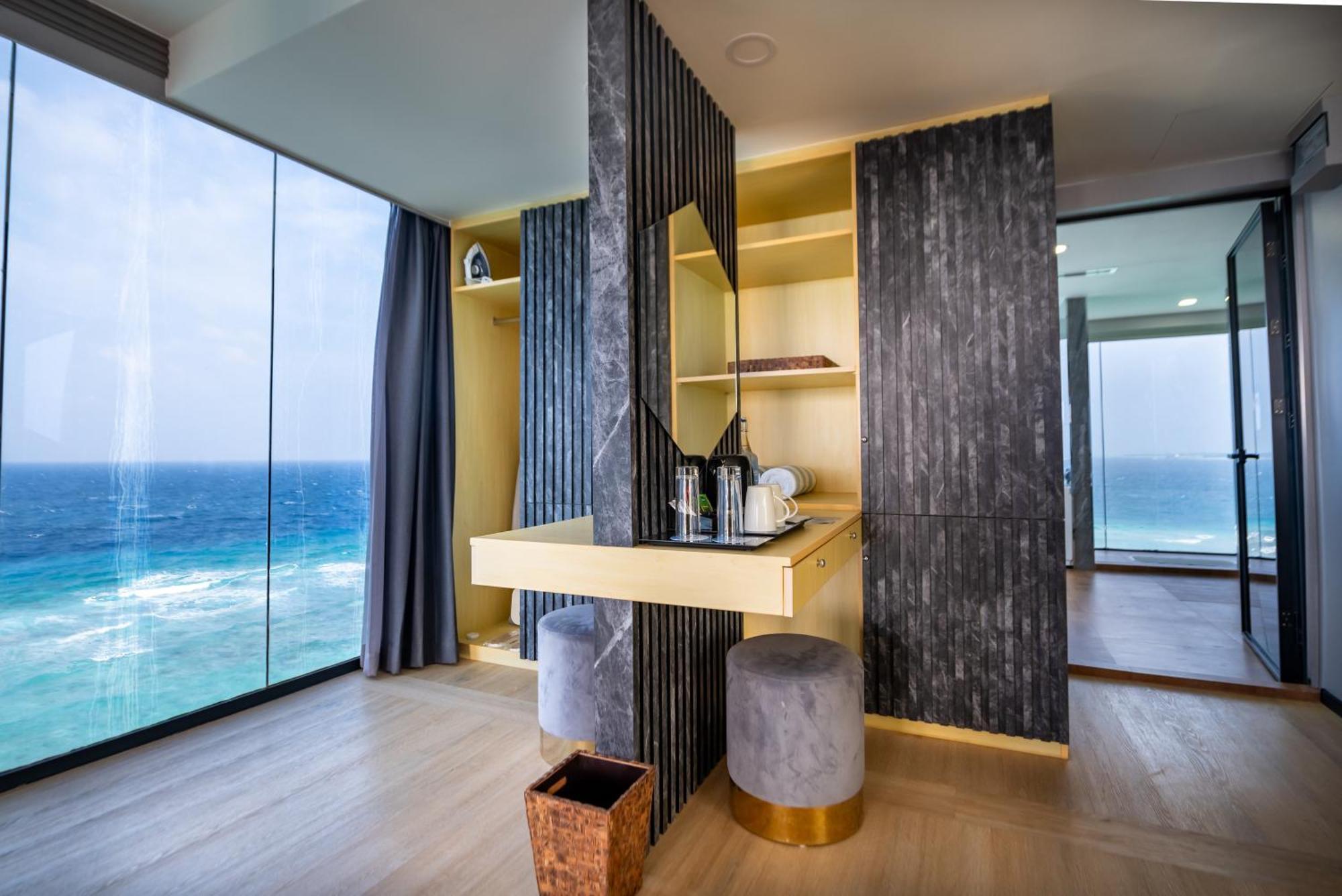 Swarn By Hawks Hotels Kamadhoo Экстерьер фото